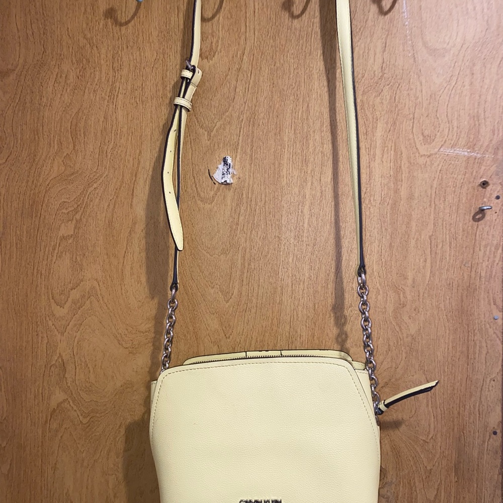 Yellow Mini Side Purse. Great for a day on the town or a night out!